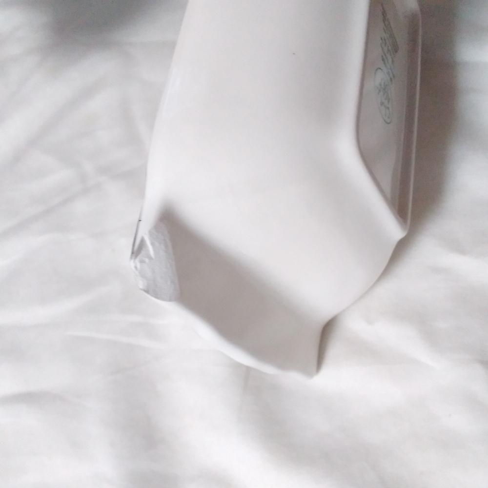 Green and Cream Pesto Sauce Dish - Picture 9 of 11